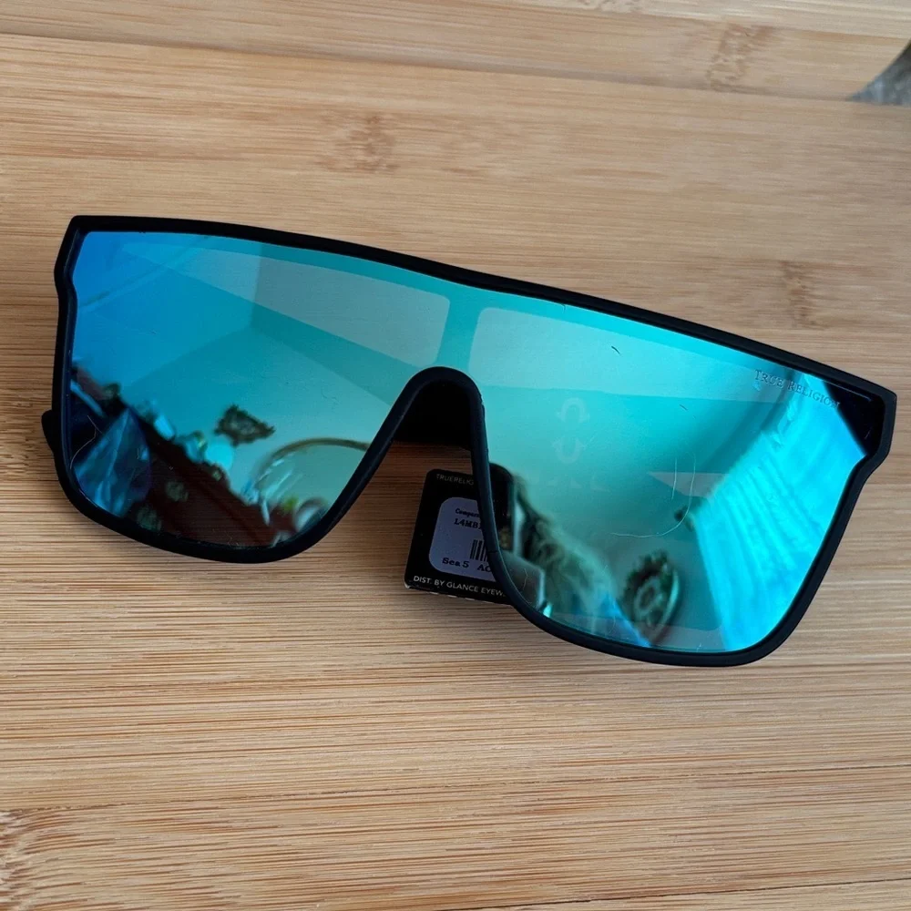 Brand New True Religion Mirrored Lens Black Frame Shield Aviator Sunglasses